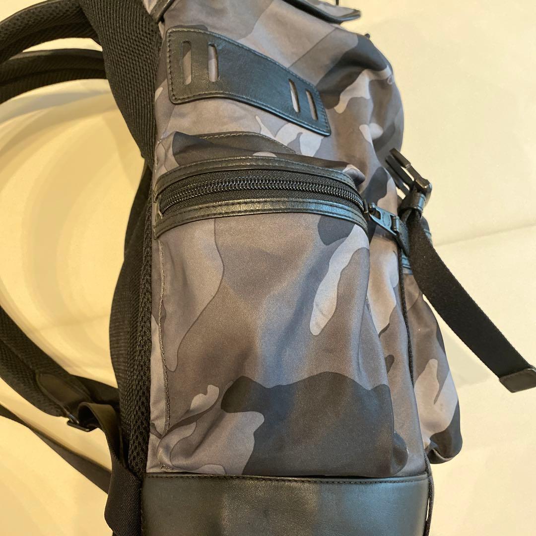 【COACH】ブラック×グレー 迷彩柄リュックサック