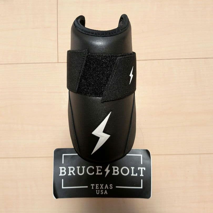 ブルースボルト PREMIUM PRO 大人用エルボーガード ブラック