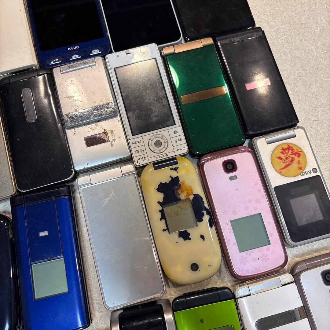 携帯電話 ガラケー スマホ　おまとめ　30台　ジャンク品