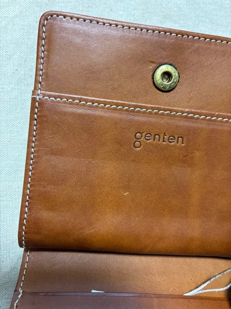 《新品•タグ付き》genten ゲンテン 二つ折り財布 ブラウン レザー　希少