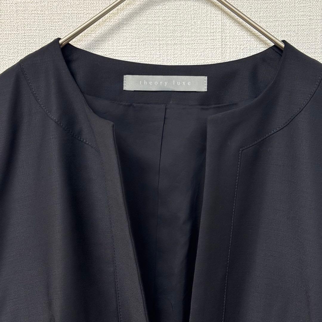 美品 セオリーリュクス Executive Nikkia ノーカラージャケット