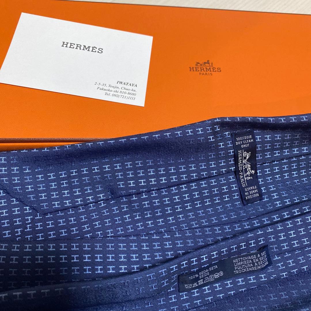 【新品未使用】HERMES ネクタイ ネイビー 幾何学模様