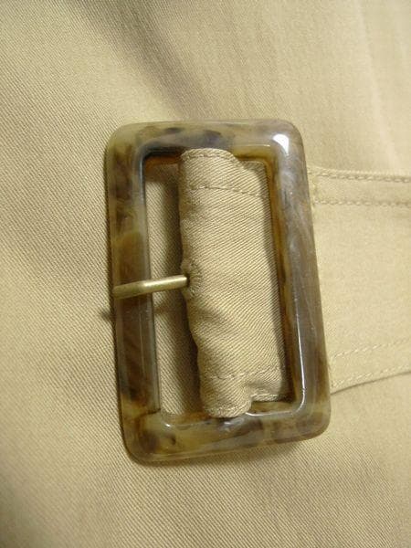 北欧暮らしの道具店 「こんなの欲しいを、詰め込んで」着こなしきまるトレンチコート