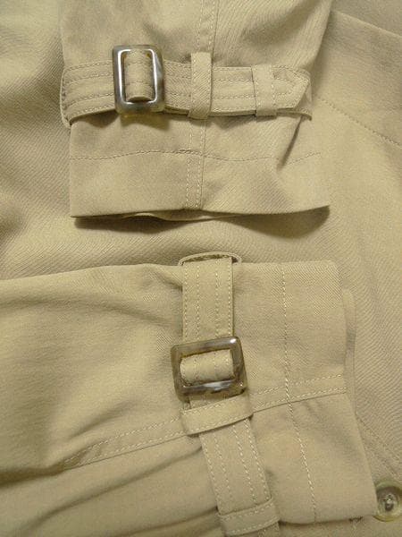 北欧暮らしの道具店 「こんなの欲しいを、詰め込んで」着こなしきまるトレンチコート