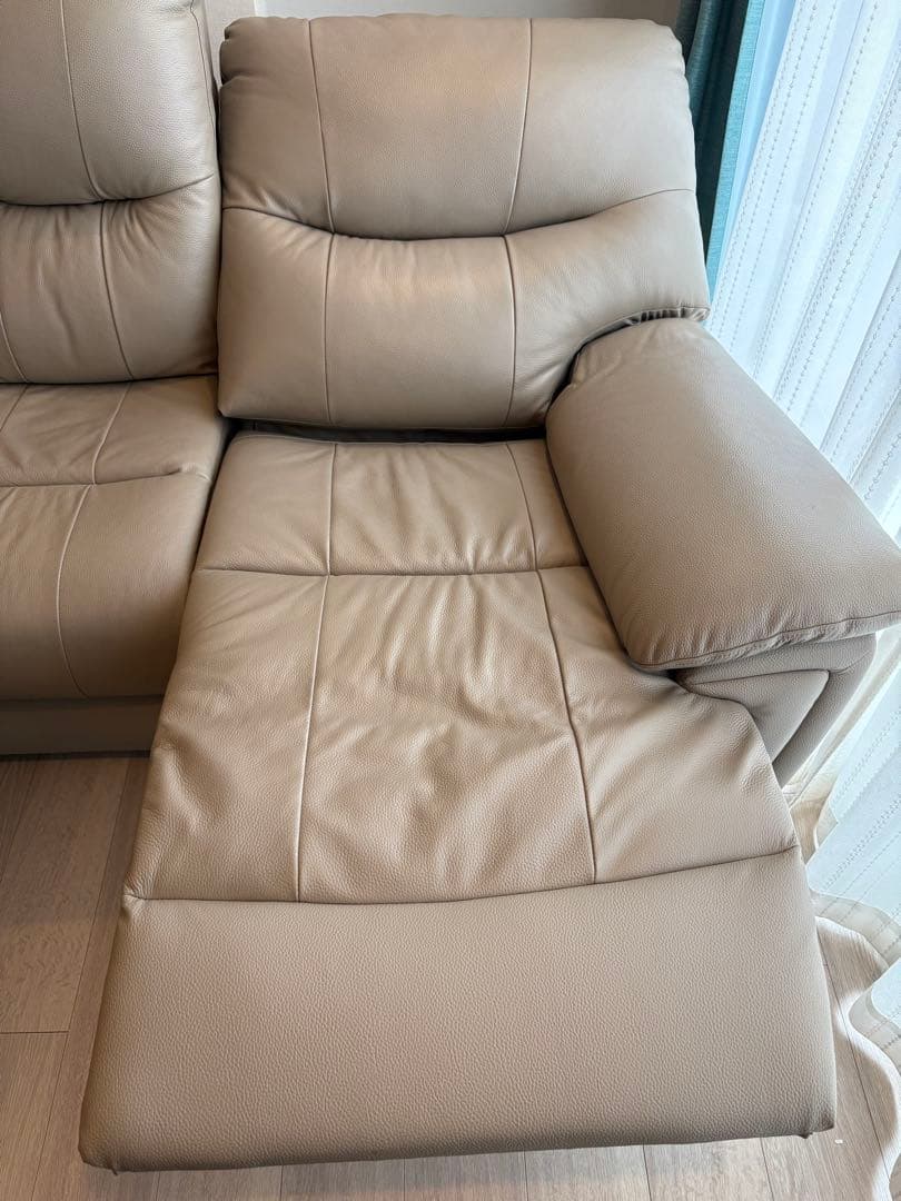 ライトグレー レザー 3人掛け電動リクライニングソファ