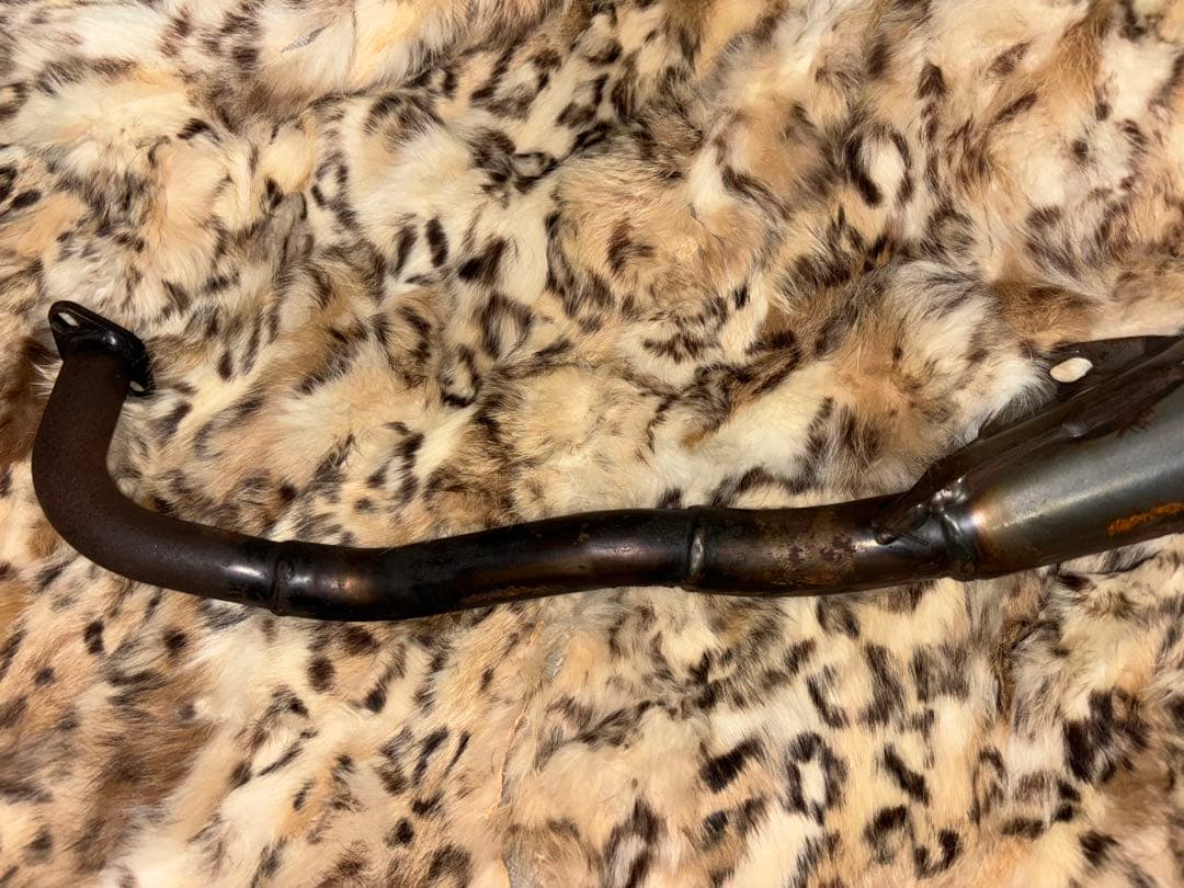 マフラー 排気管 中古 美品 積炭なし シルバー/ブラック 22mm