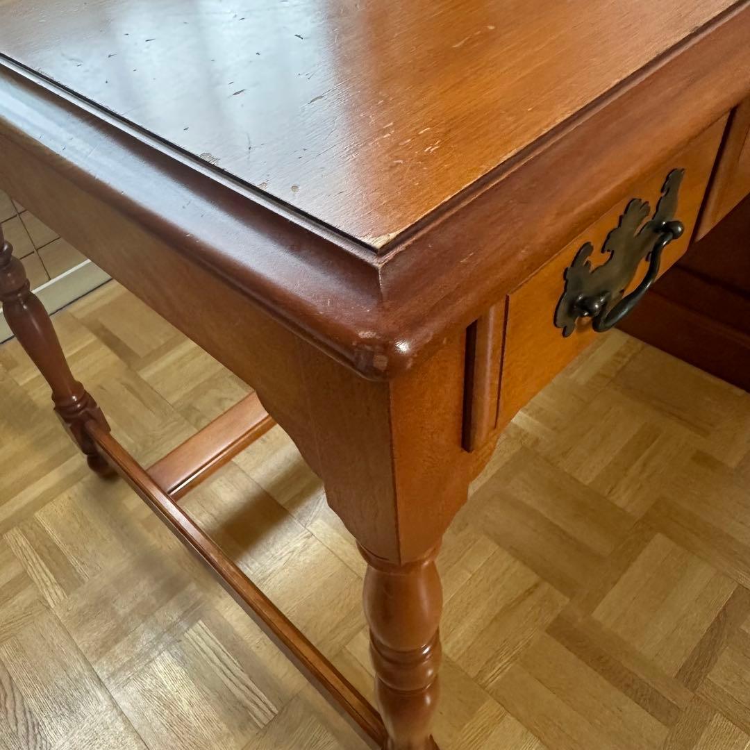 横浜クラシック家具ダニエル　樺桜片袖机