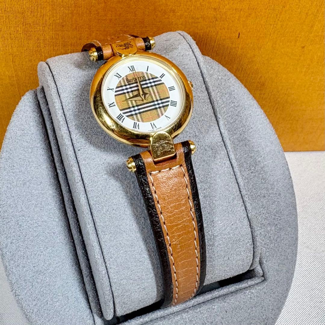 Burberry バーバリー ノバチェック　レディース腕時計 ホワイト文字盤