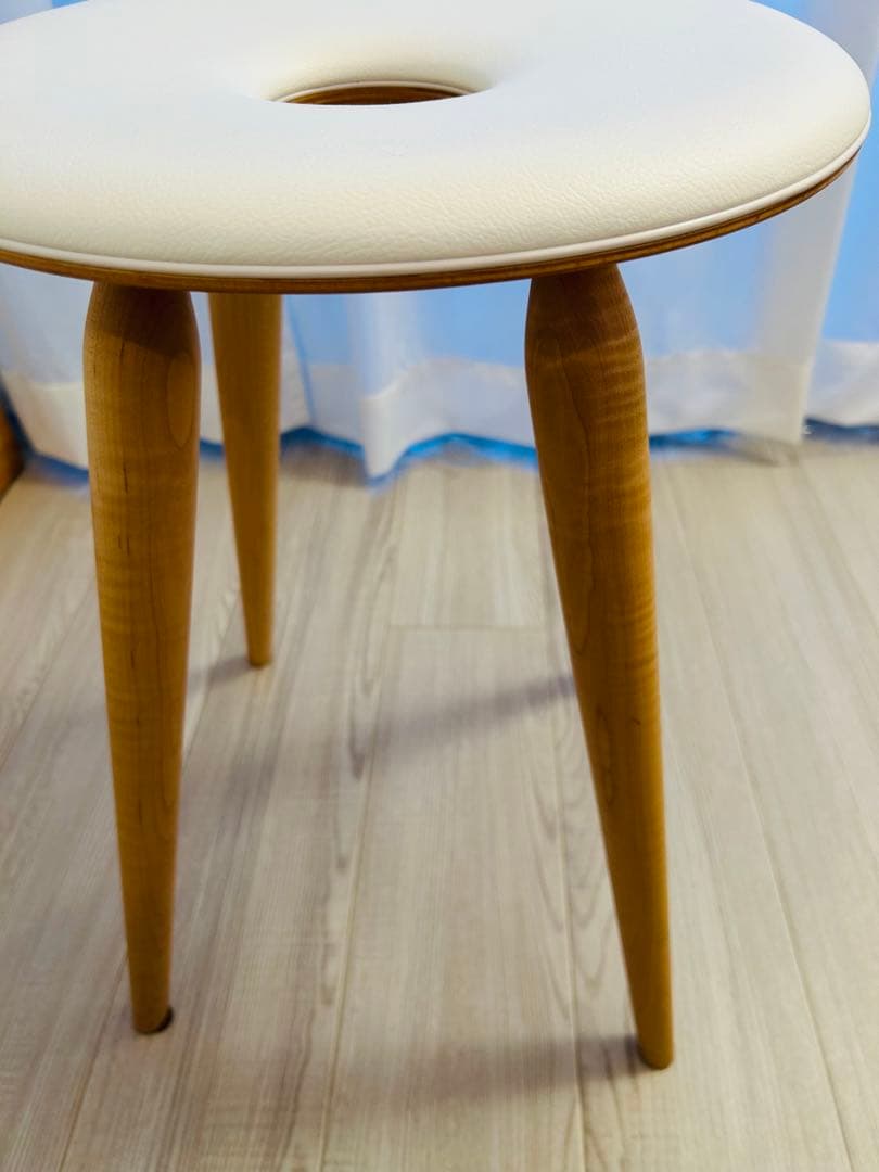天童木工　リングスツール・ホワイト
