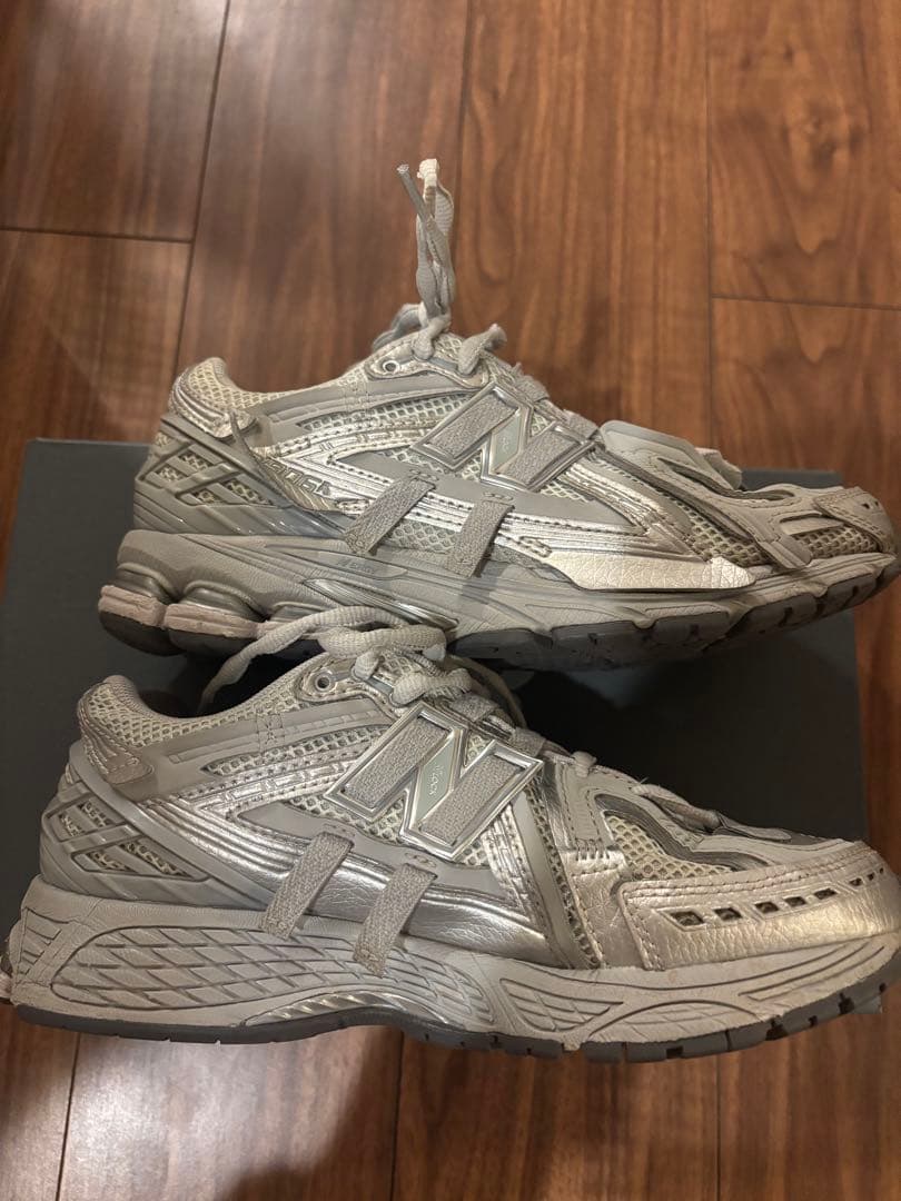 ニューバランス　NEW BALANCE M1906AG 23cm