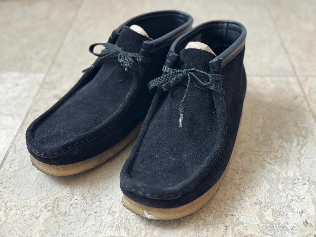 Clarks　ワラビーブーツ(黒)　クレープソール