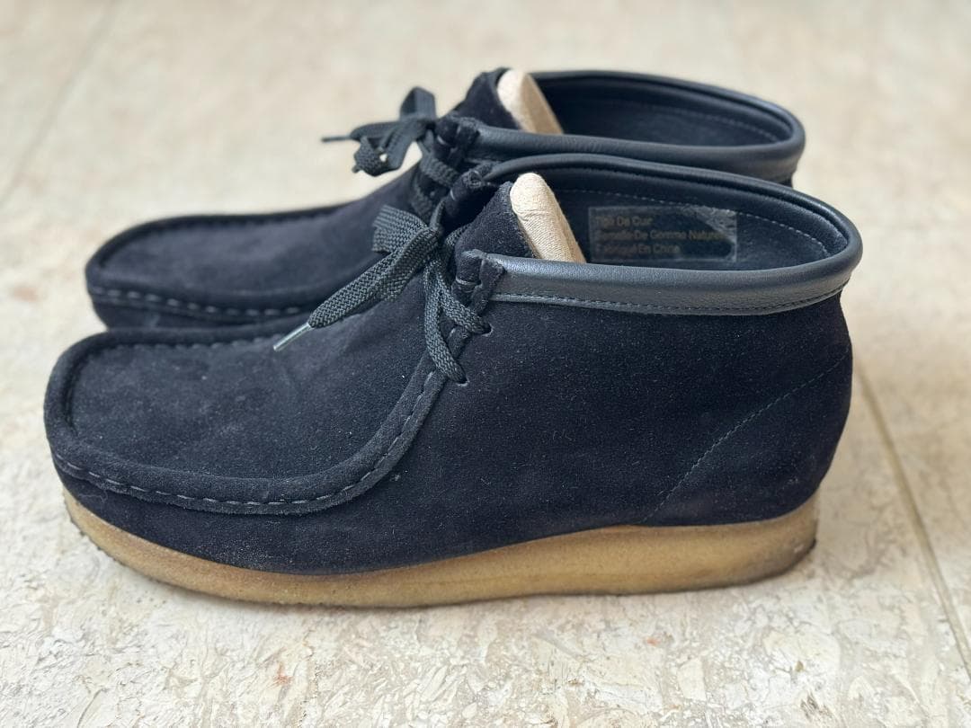 Clarks　ワラビーブーツ(黒)　クレープソール