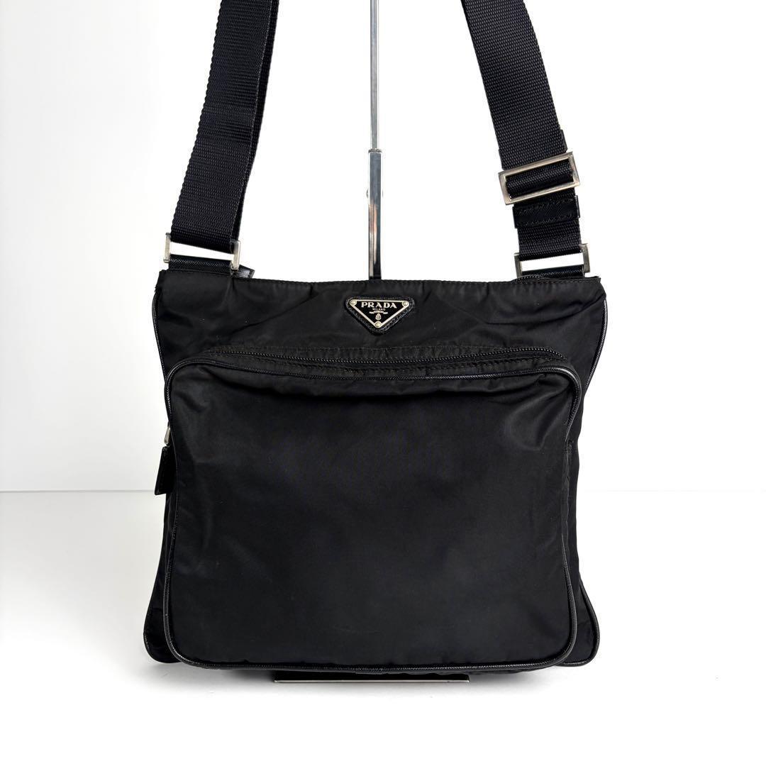 近年モデル PRADA プラダ ショルダーバッグ ナイロン レザー ブラック