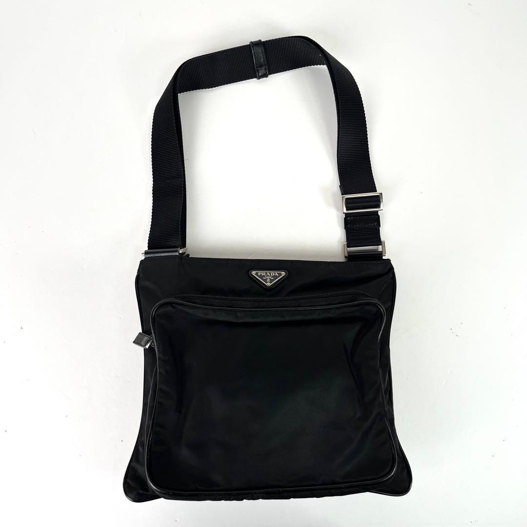 近年モデル PRADA プラダ ショルダーバッグ ナイロン レザー ブラック