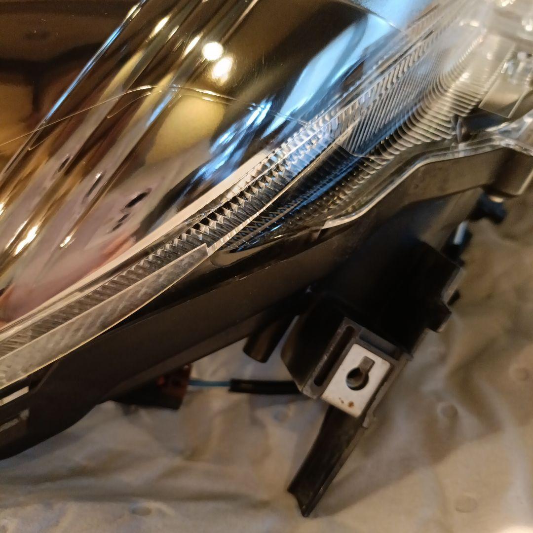 80エスクァイア　前期ヘッドライト運転席側純正