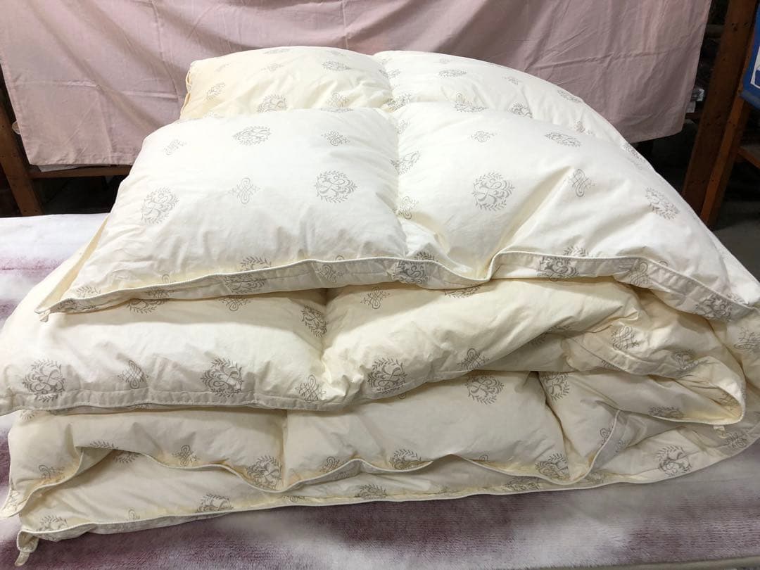 羽毛掛け布団　ダブルサイズ