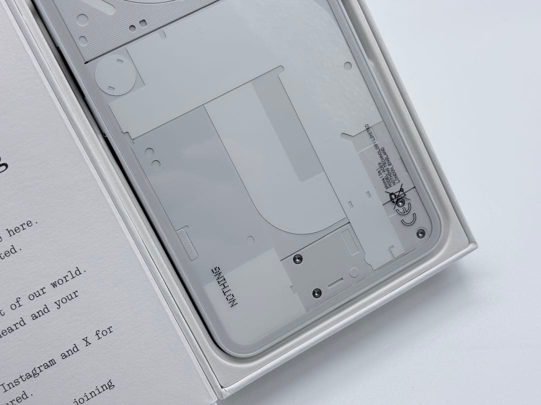 新品同様 Nothing Phone (3a)