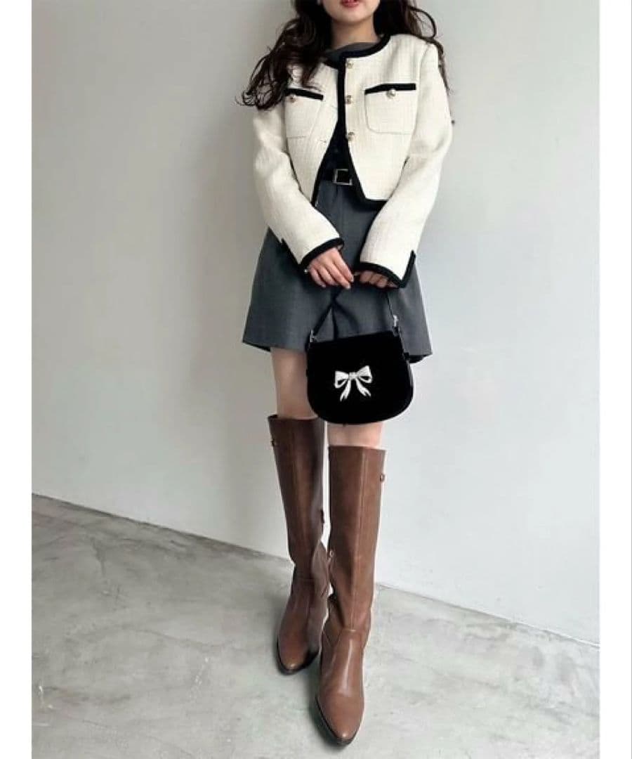 【極美品】ベルト付きミニロンパース