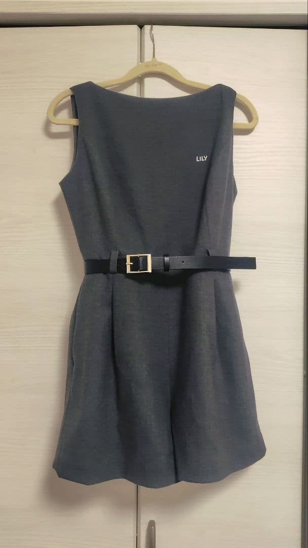 【極美品】ベルト付きミニロンパース