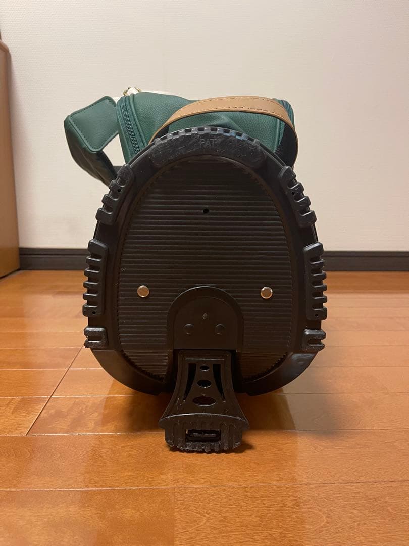 ゴルフキャディバッグ ヘッドカバー付き