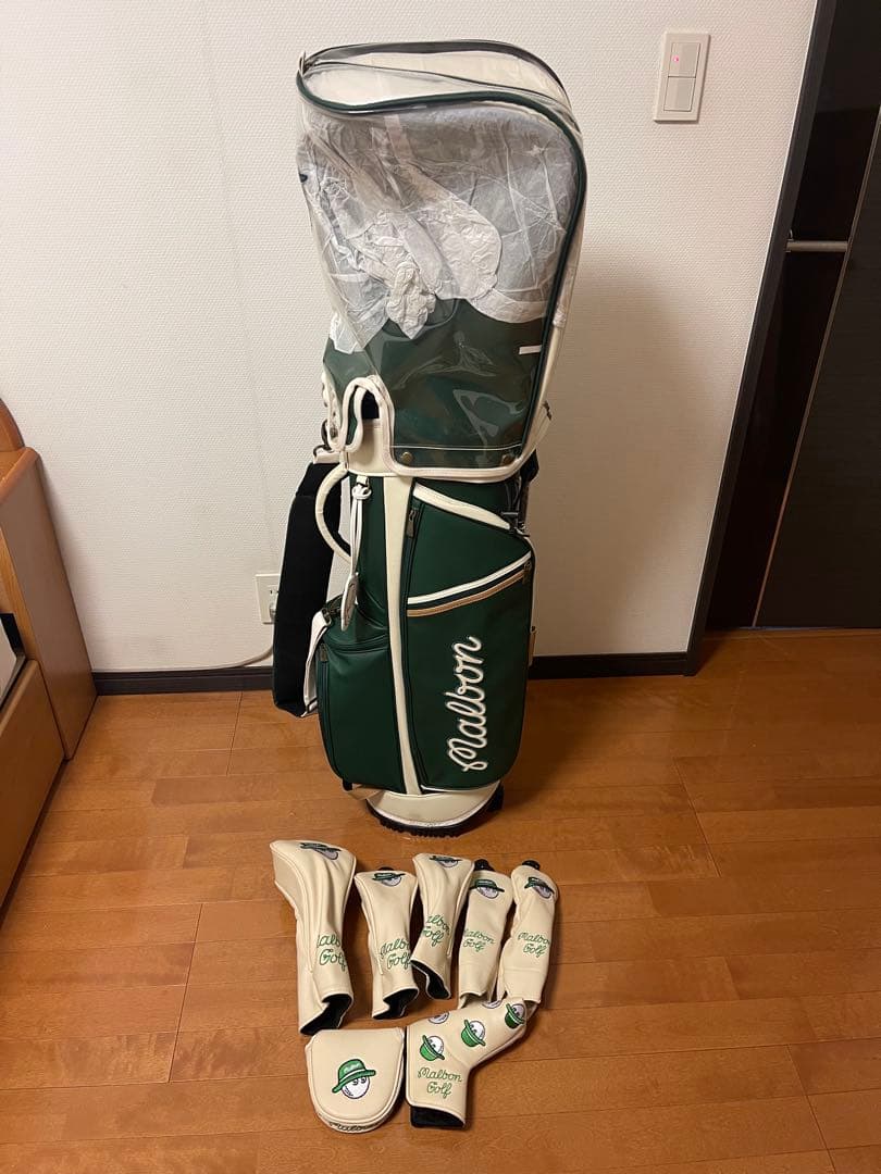 ゴルフキャディバッグ ヘッドカバー付き