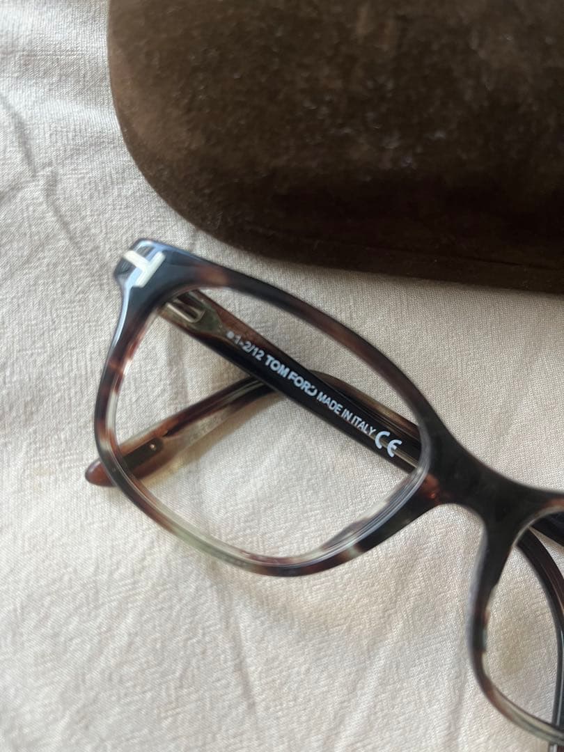 TOM FORD TF 5196 サングラス ケース付き