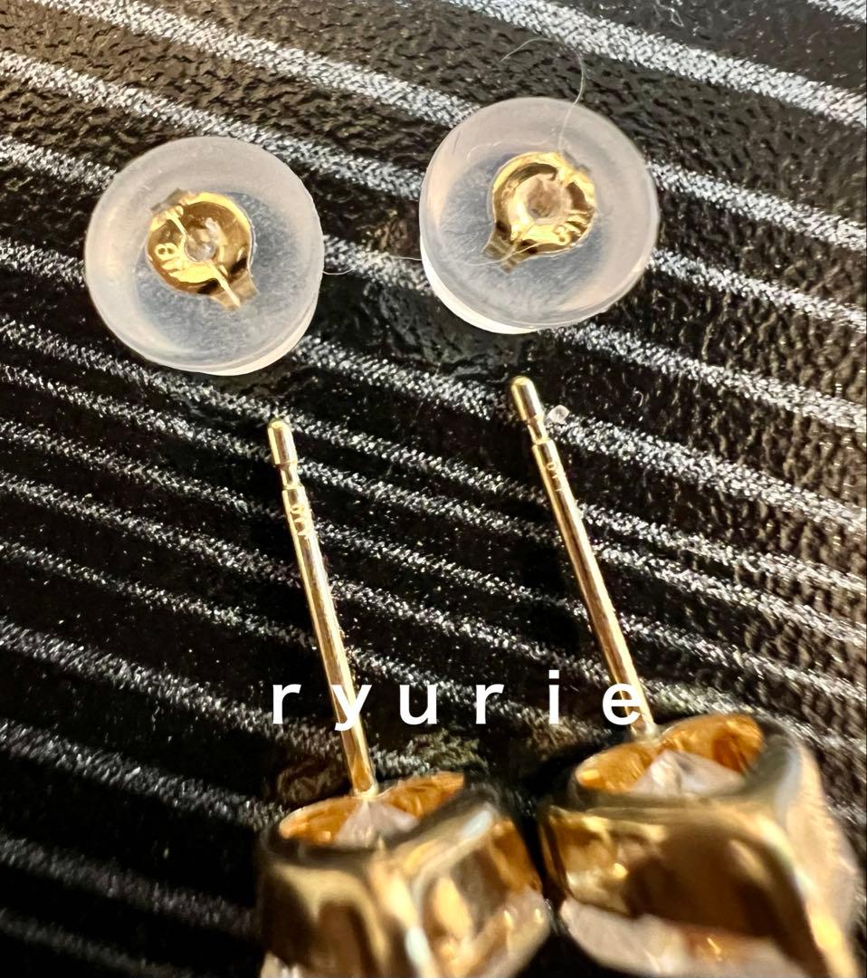 18金レディースピアス MOISSANITE HEART