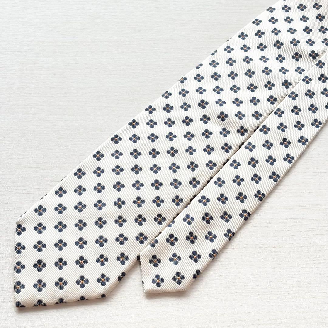 FRANCO BASSI フランコバッシ 白系 アイボリー 花柄 シルクネクタイ