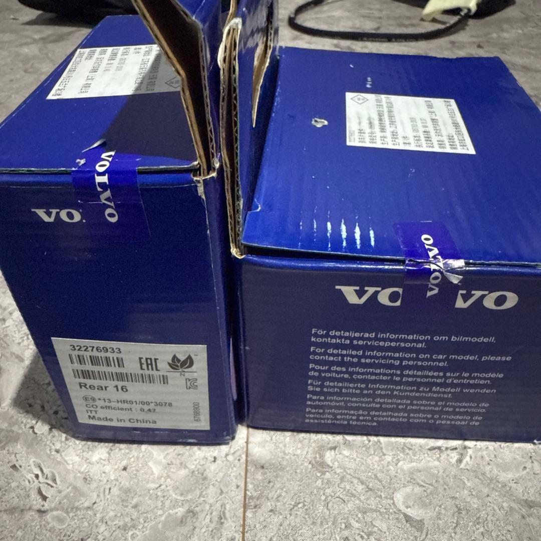Volvo XC40 純正 ブレーキパッド フロント リア 未使用未開封