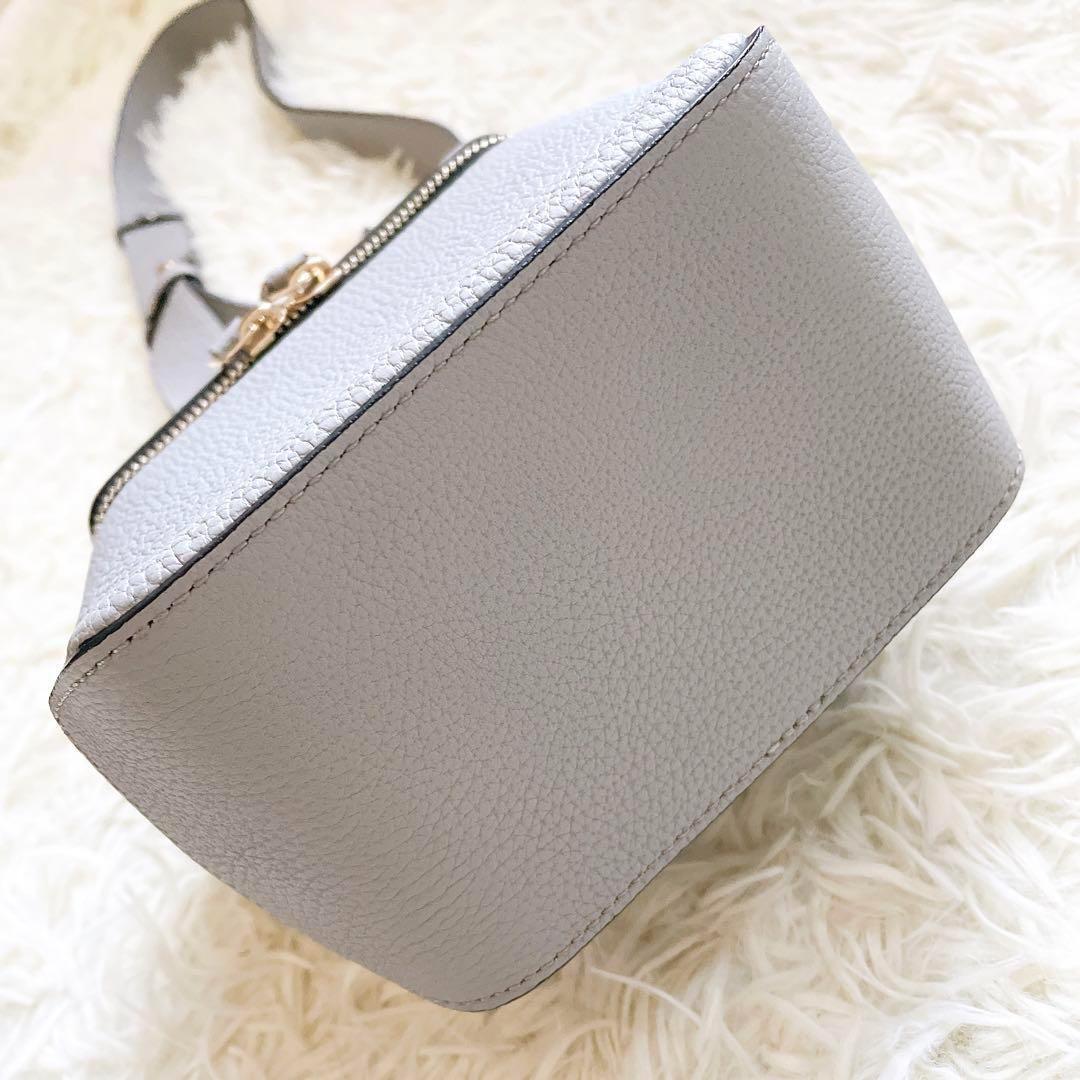 【極美品】エポイ　リツ　ミニバニティー ショルダーバッグ　2way　レザー