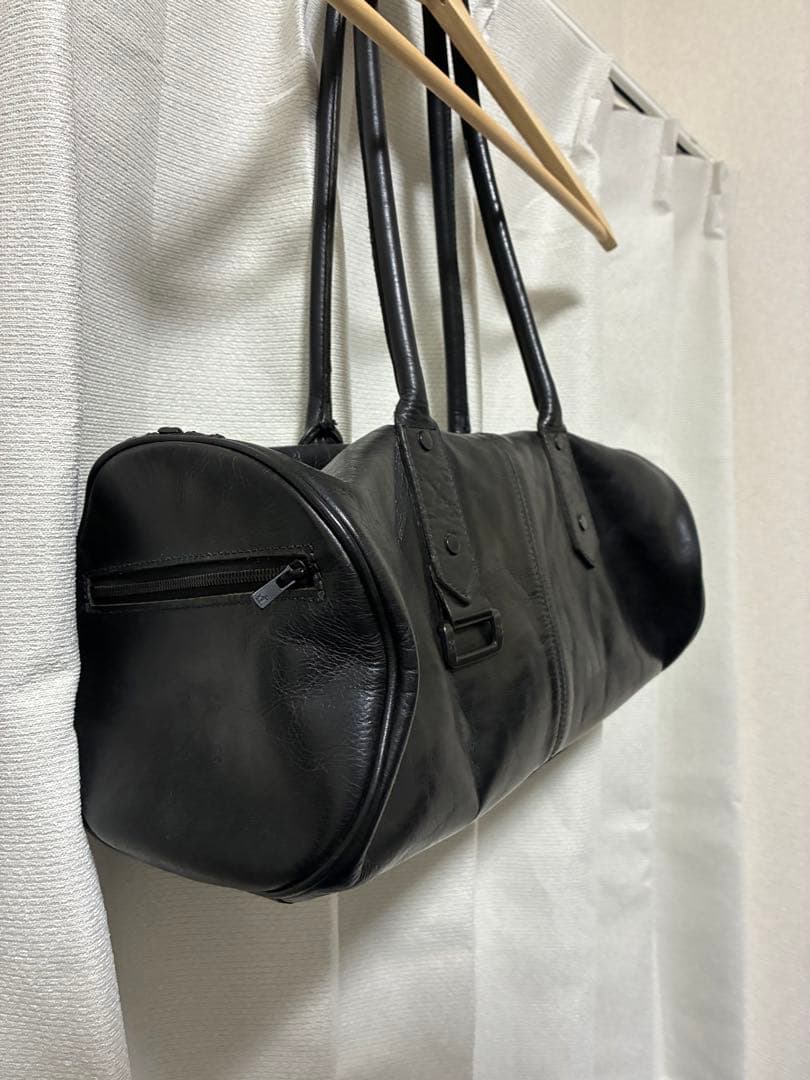 ネームレスイズ　nameless is 本革レザードラムバッグ