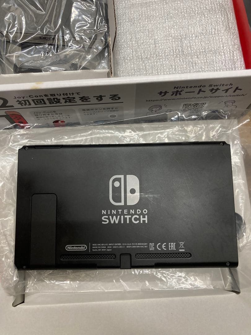 ス*テ様 Nintendo Switch ネオンブルー/レッド ポケモンイーブイ