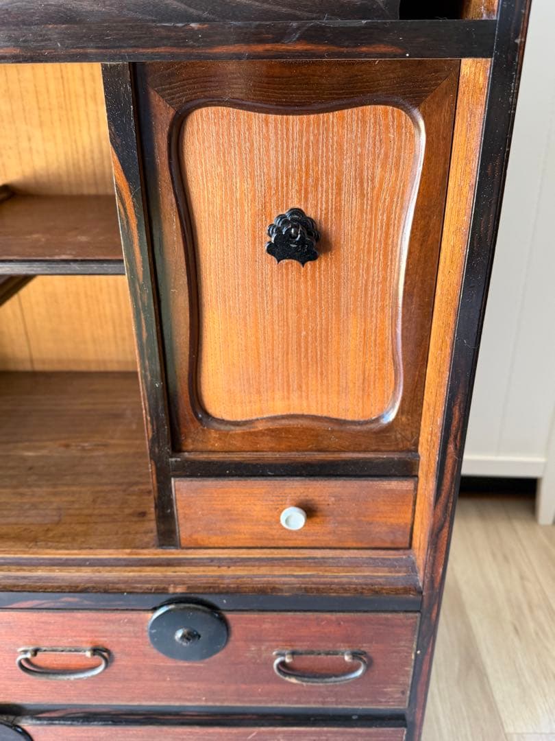 水屋箪笥 茶箪笥 飾り棚 レトロ 木製 古家具 和箪笥 アンティーク家具 桐 漆