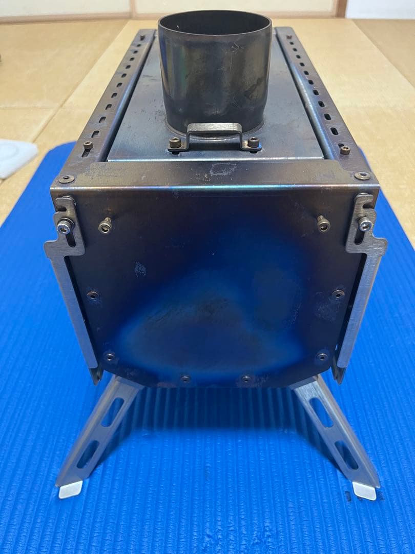 Soomloom卓上薪ストーブDECO2.0 スパークアレスタと煙突ブラシ付き！