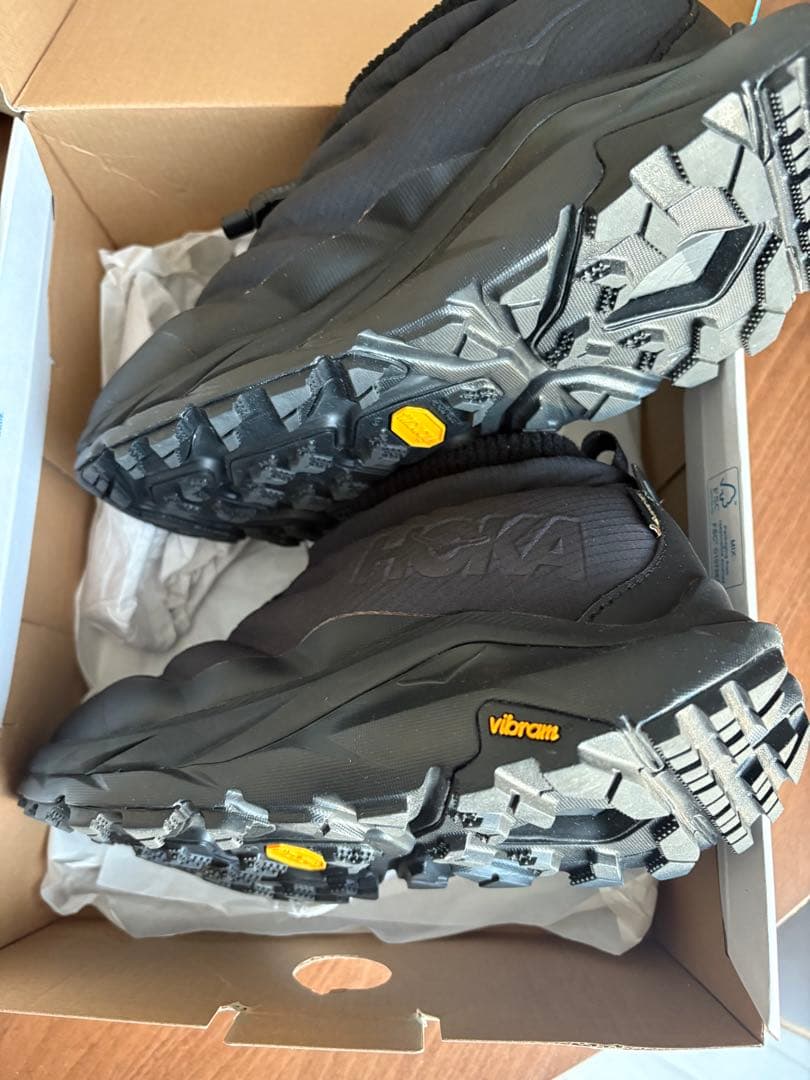 AY様　連休中特価！　HOKA W KAHA 2 FROST 24.5センチ