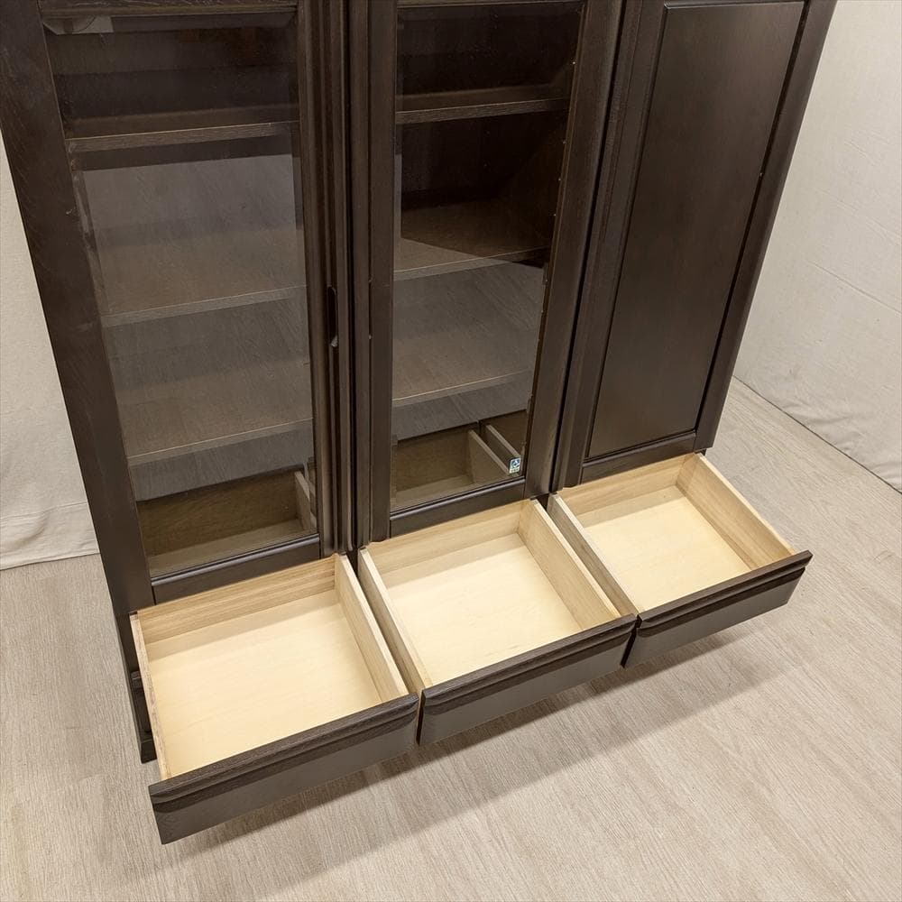 美品　大雪木工　リビングボード　サイドボード　キャビネット　飾り棚　ハイボード