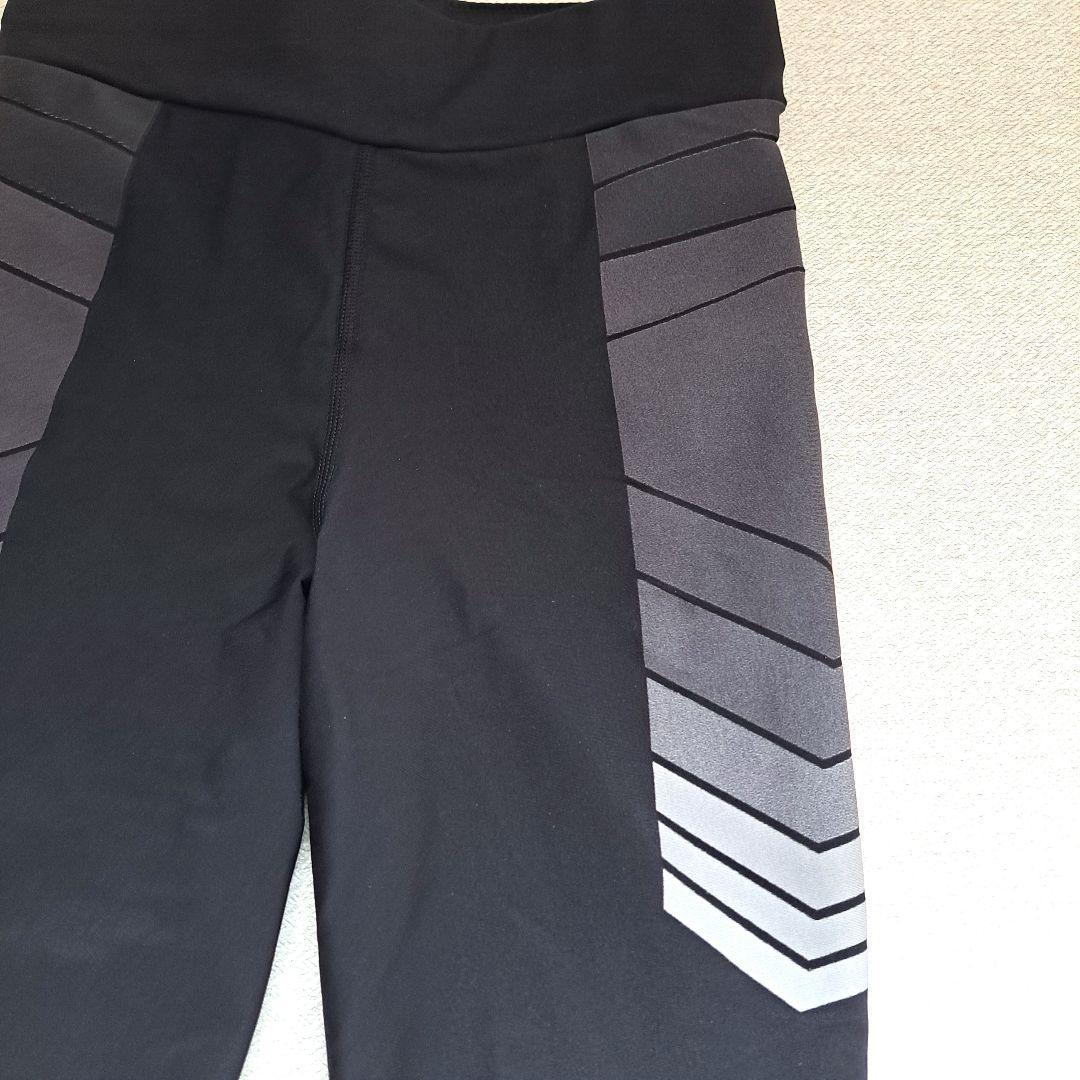 CW-X　ハーフパンツ　腹圧サポート　トレーニング　スポーツ　スパッツ