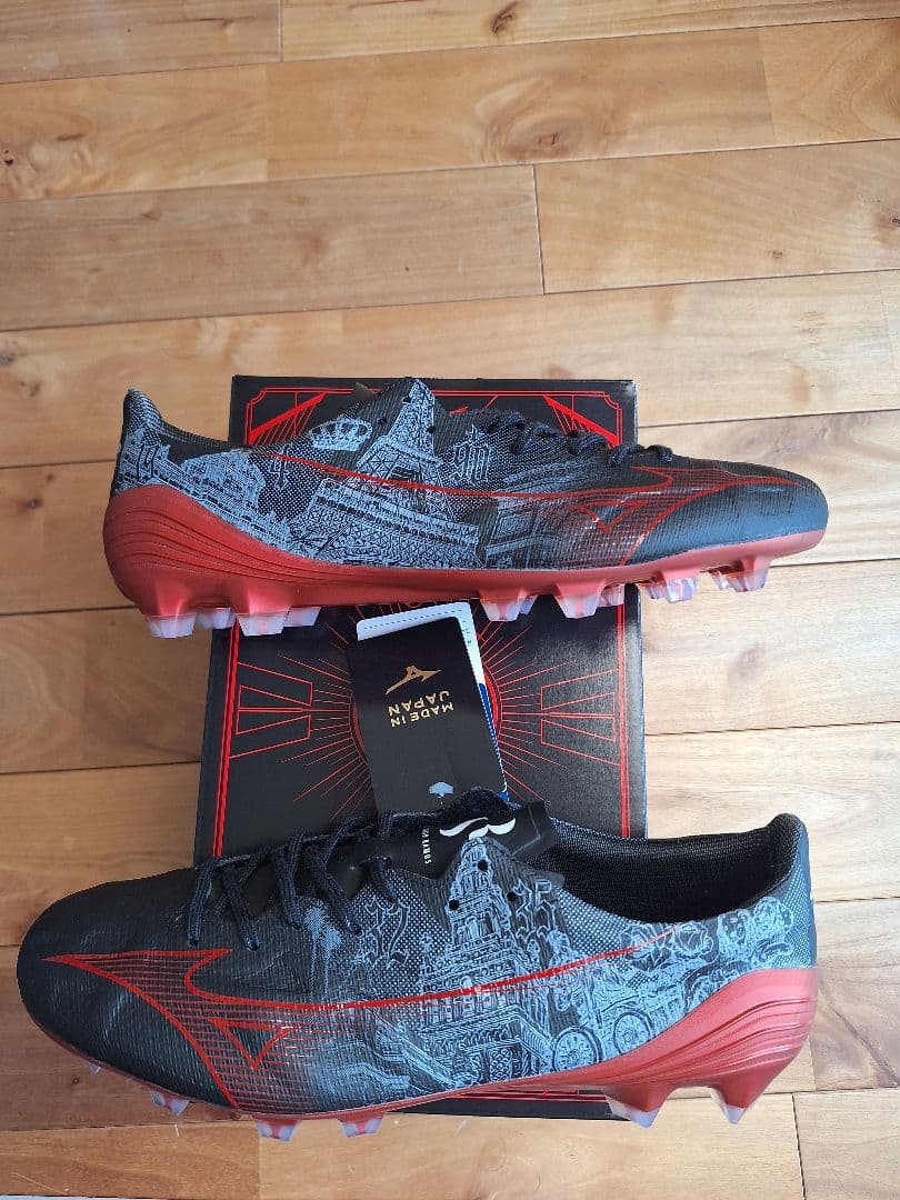 ヴ*ー様 Sergio Ramos SR4 スパイク ブラック/レッド
