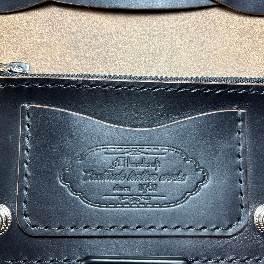 トラッカーウォレット クロムエクセル　コンチョ　シルバー925 ミドルウォレット