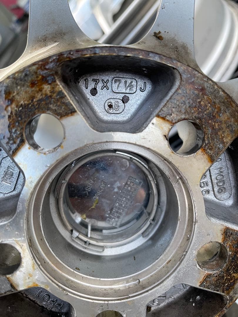 エンケイ PF01 17インチ 4本セット