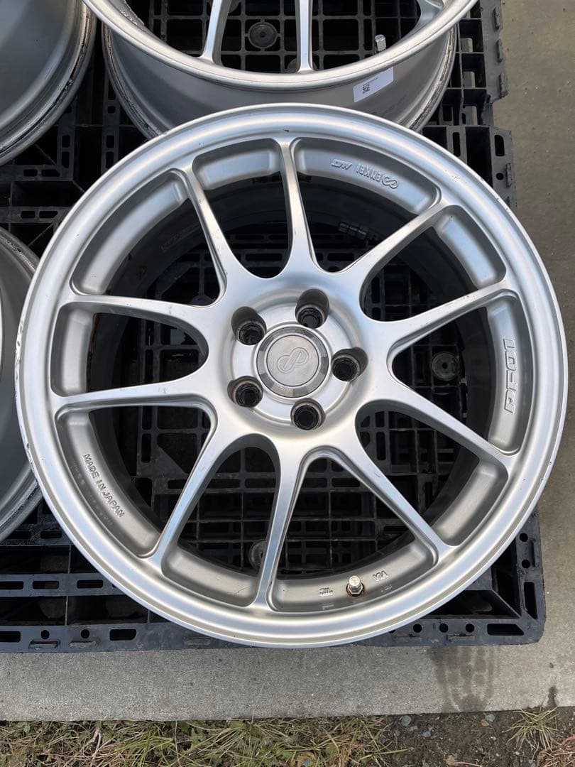 エンケイ PF01 17インチ 4本セット