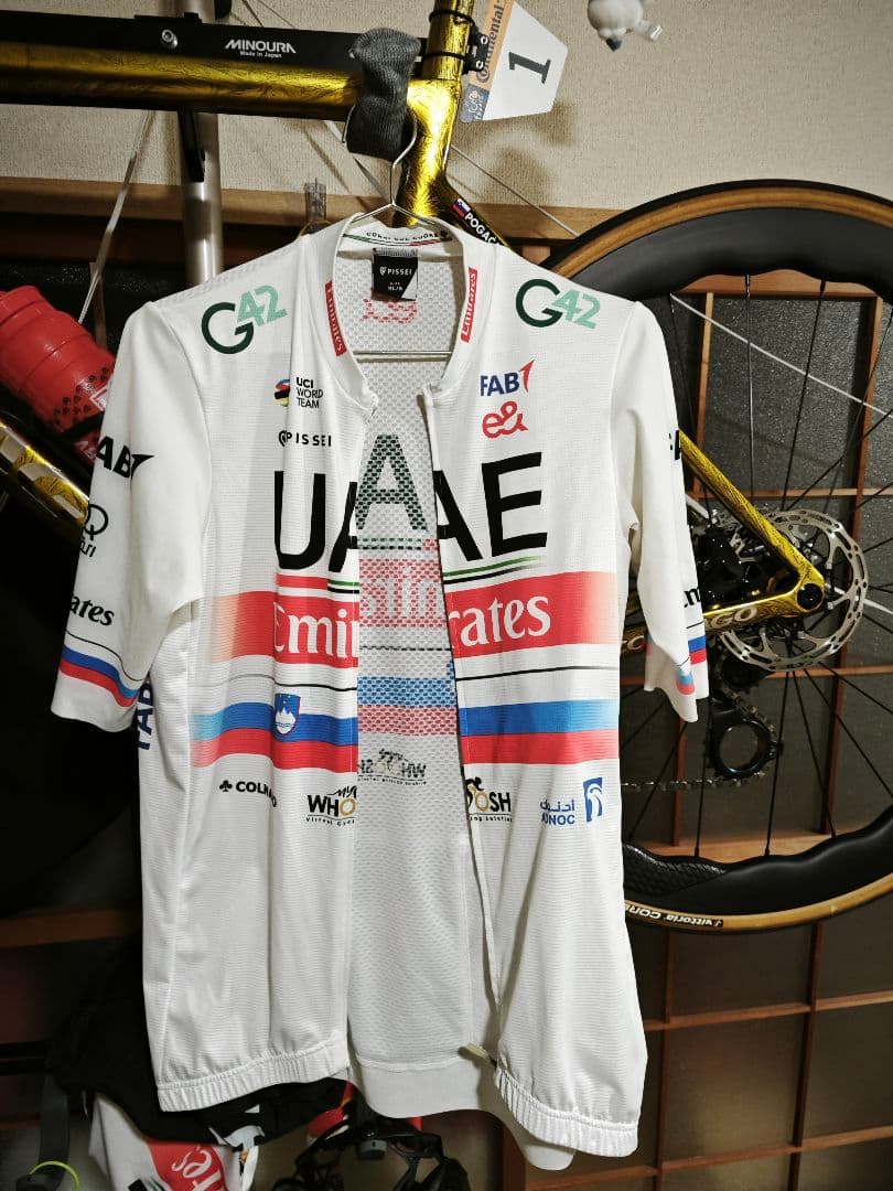 Pissei uae team emirates サイクルジャージ