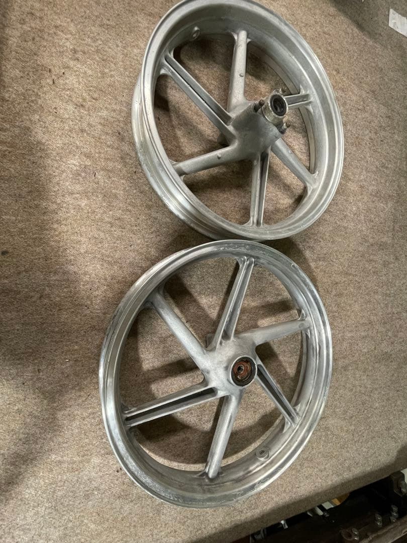 ns-1 ホイール　前後