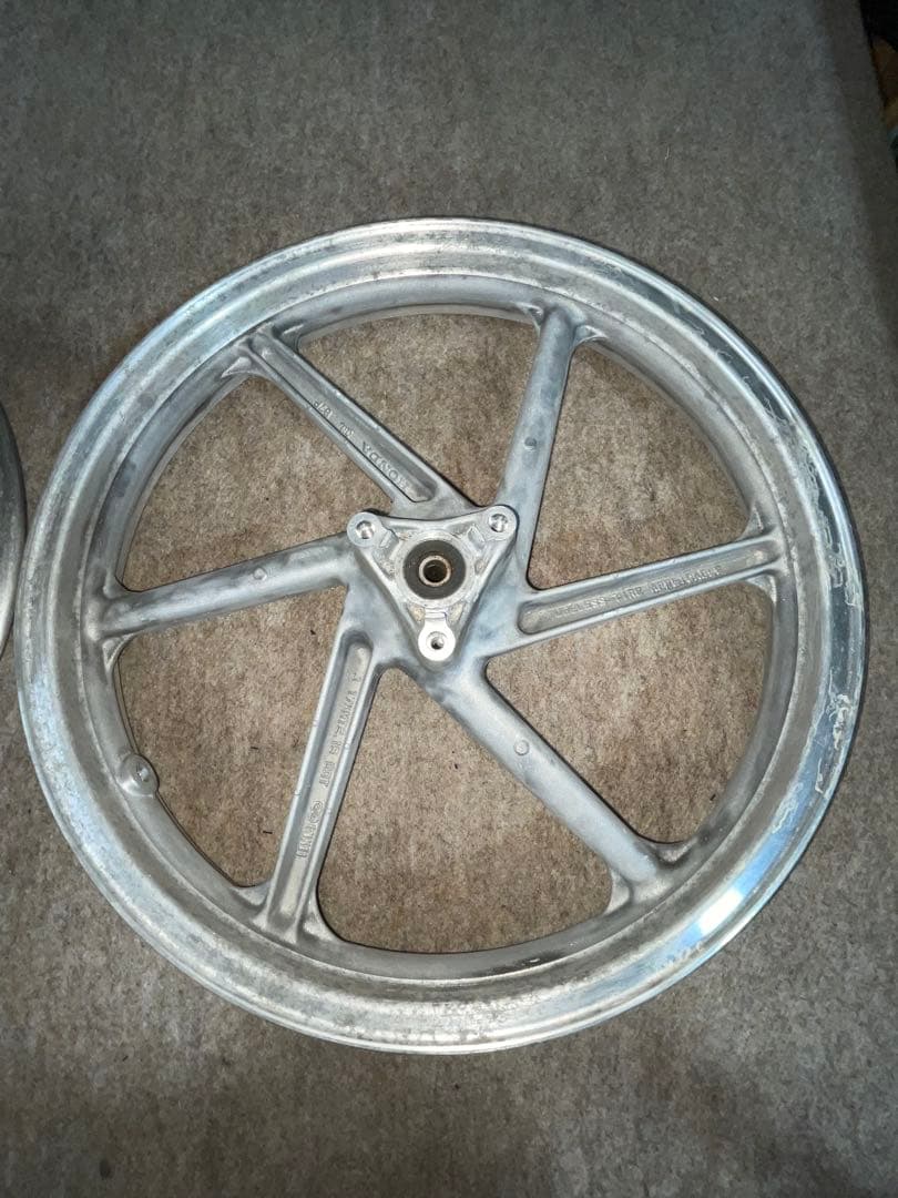 ns-1 ホイール　前後