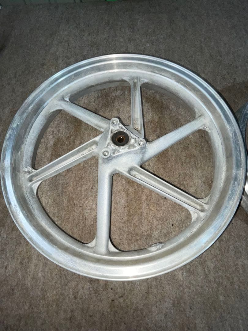 ns-1 ホイール　前後