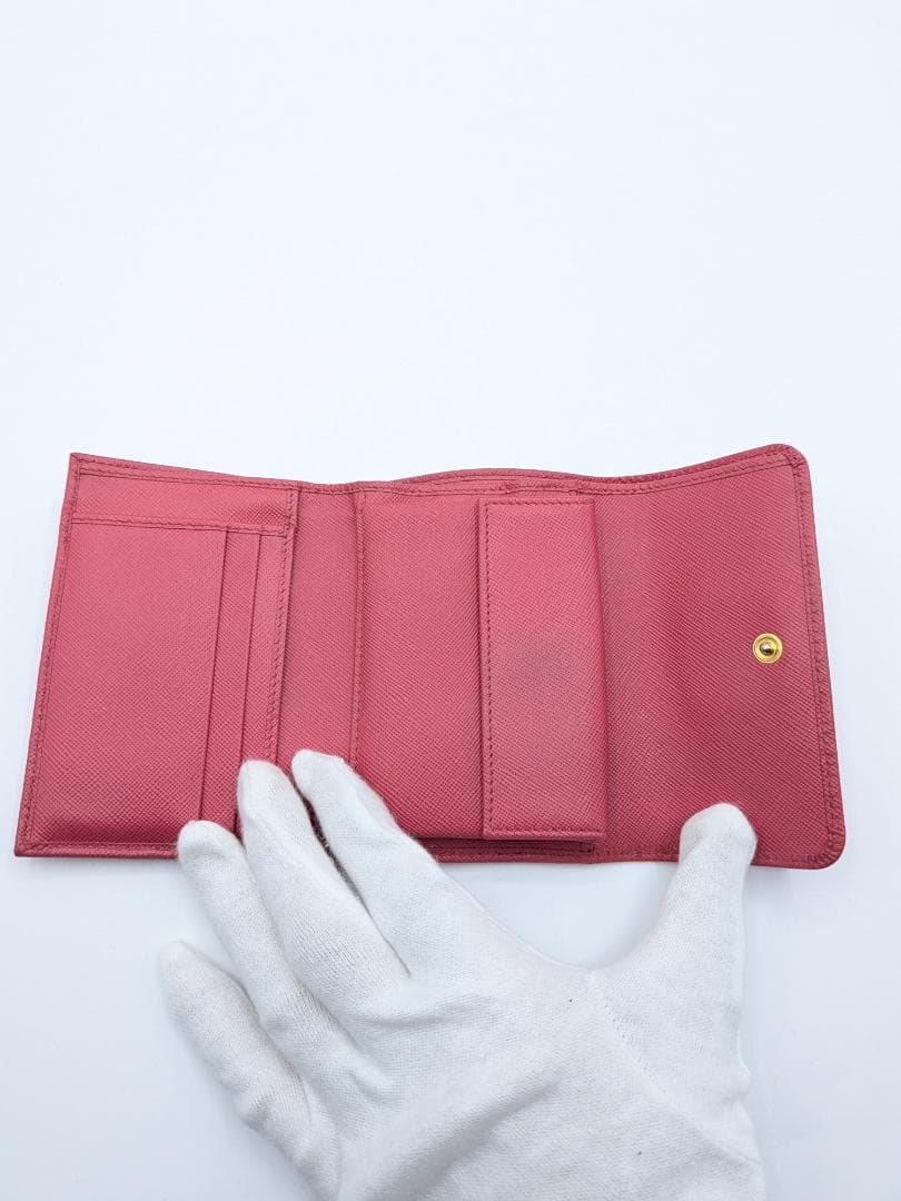良品✨ プラダ ３つ折り財布 サフィアーノ レザー ピンク 0PG