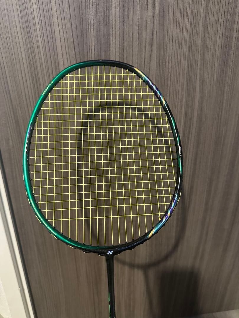 バドミントンラケット アストロクス99リーチョンウェイモデル