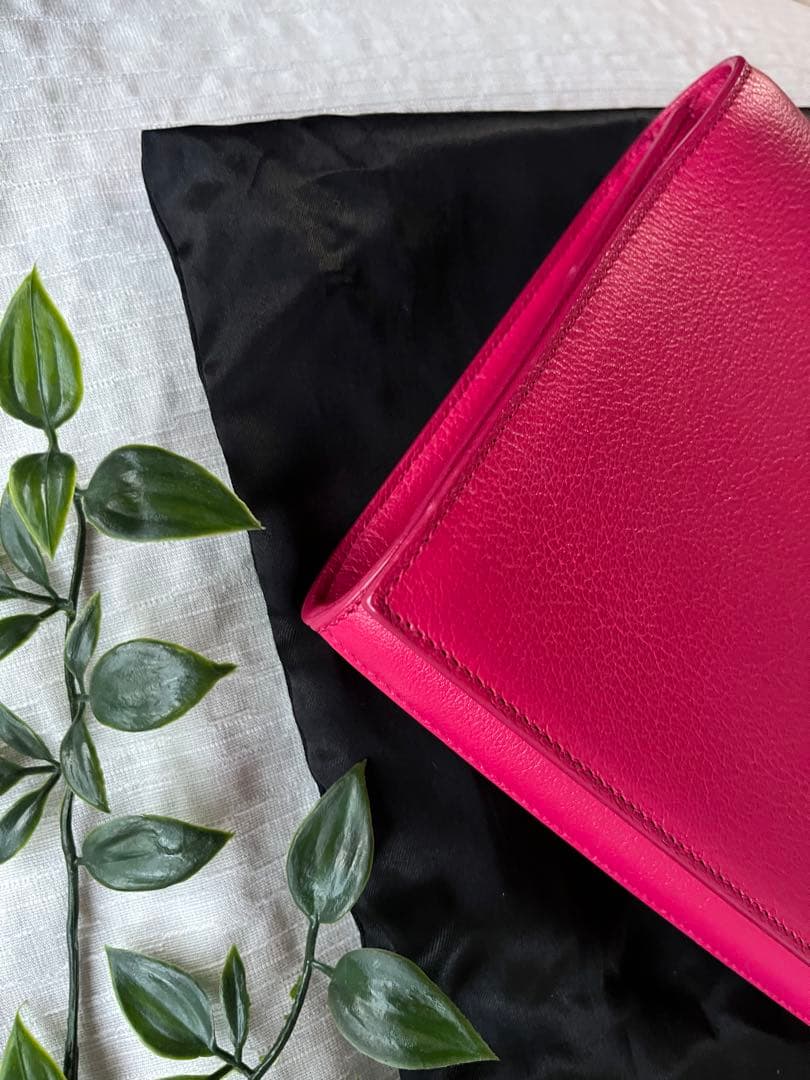 サンローラン クラッチ イブサンローラン クラッチバッグ ピンク