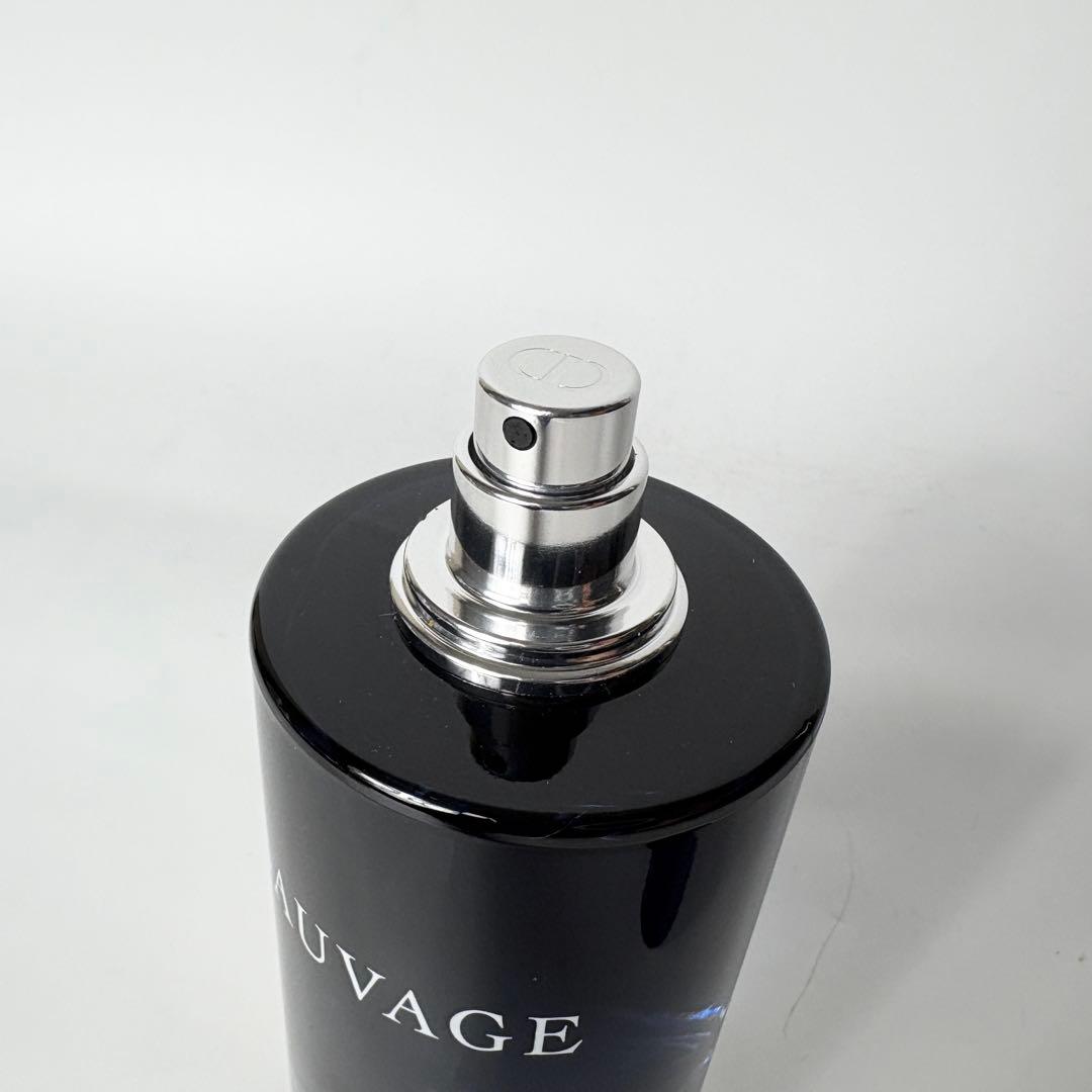 Dior SAUVAGE ディオール　ソヴァージュ　オードトワレ香水　200ml