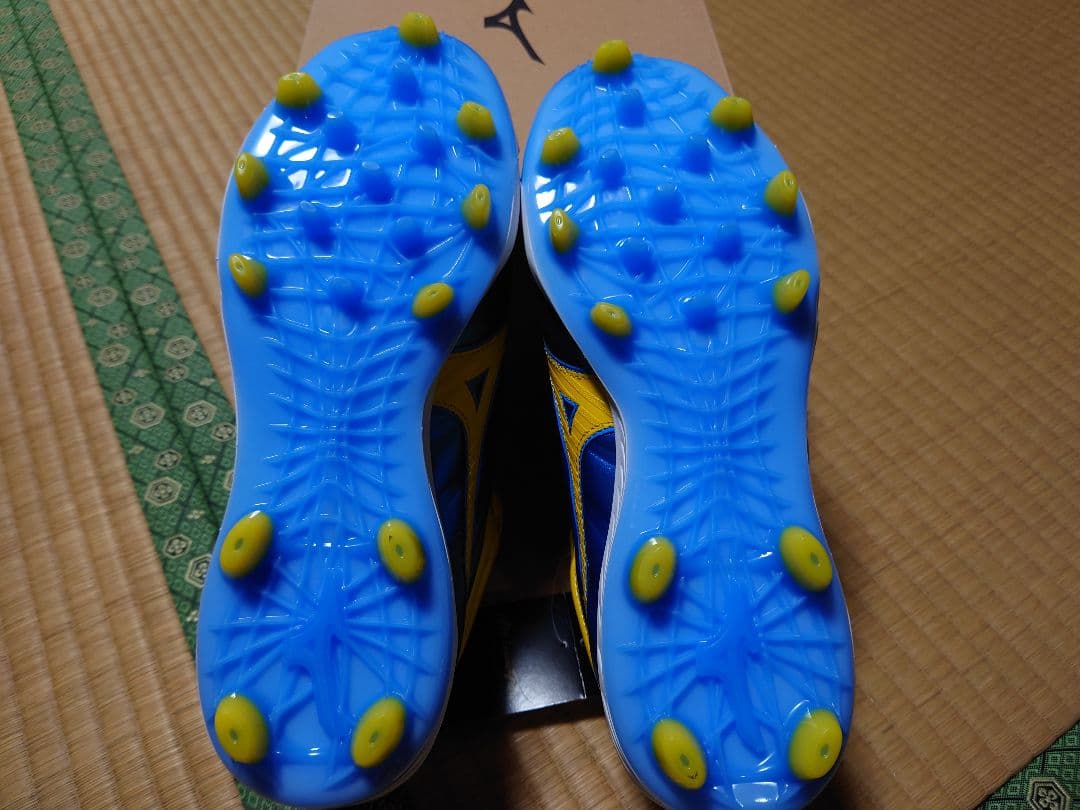 ミズノクッションレボプロ　ミッド 27cm